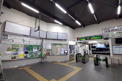 改札口