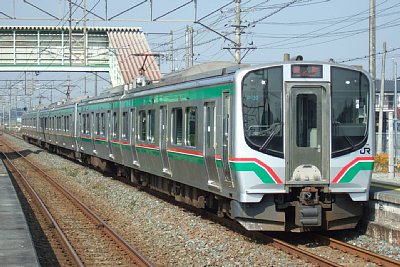 E721系