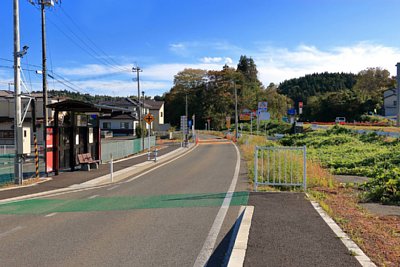 専用道と一般道の交差地点に遮断機