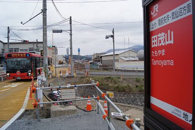 バスが接近している