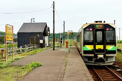 H100形気動車