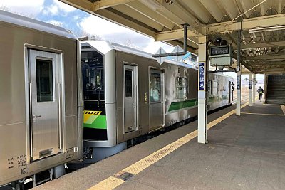 列車の到着を知らせる発車標