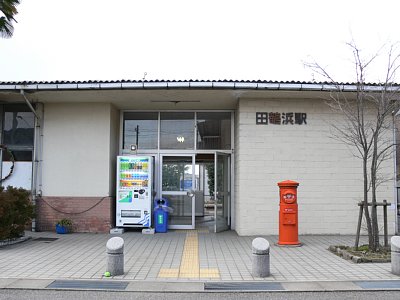 駅正面