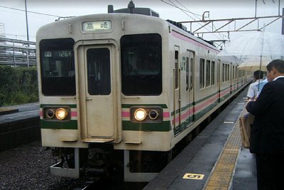 107系電車が到着しました