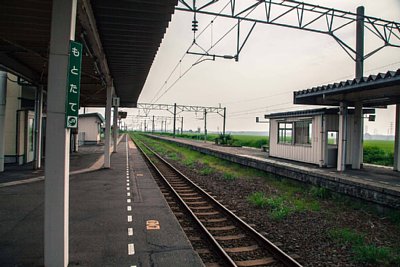 中線が剝がされた跡があります